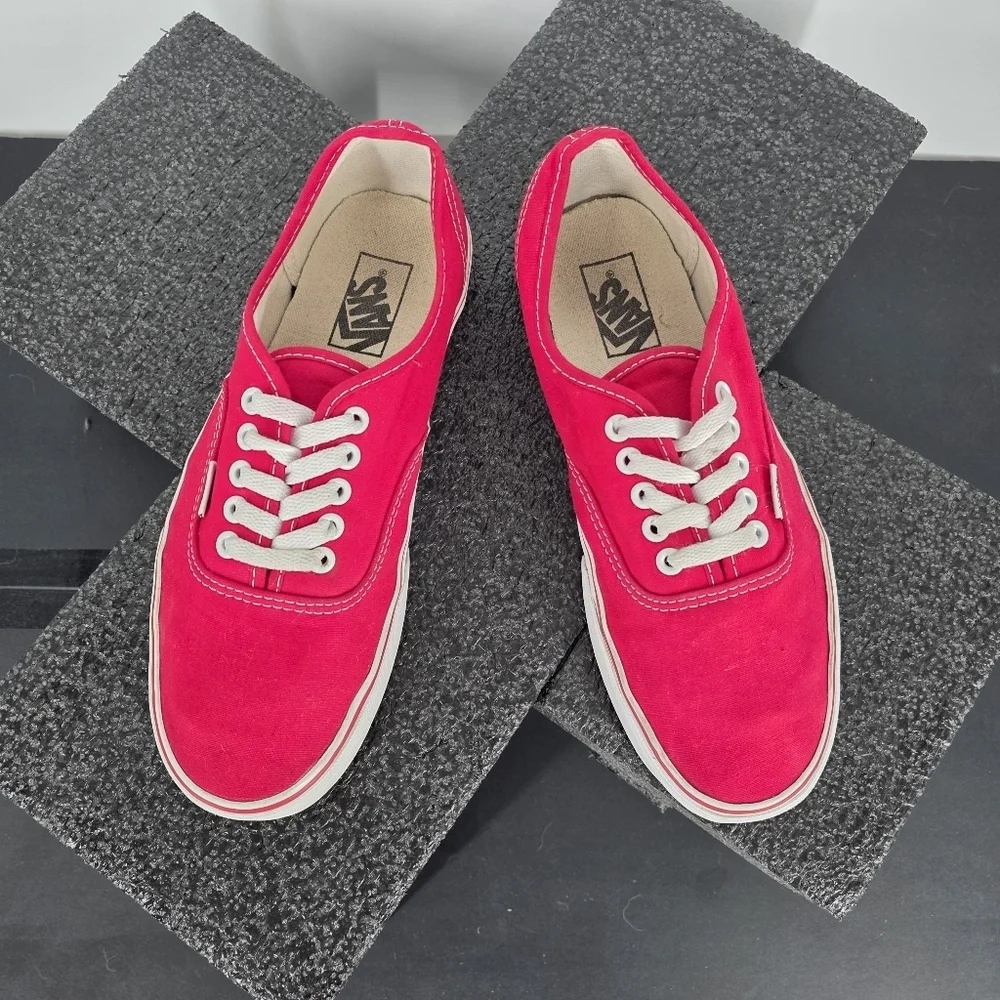 Vans Authentic Red Canvas Low Top Skate Shoes Men's 9 Women's 10.5